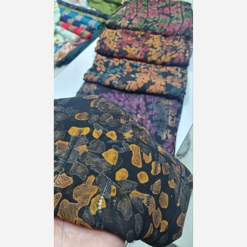 جدیدترین پارچه مجلسی لاکچری رسید  جنس  حریر ساریکا پولک دوزی طرح لاینی  کیفیت ضمانتی  عرض  115 سان